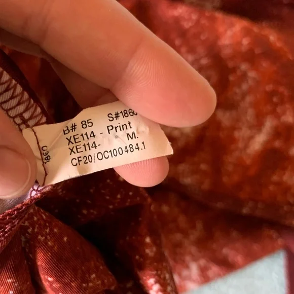 all in motion Women’s Cropped Red White Space Leggings with Pockets - Medium - Picture 9 of 9